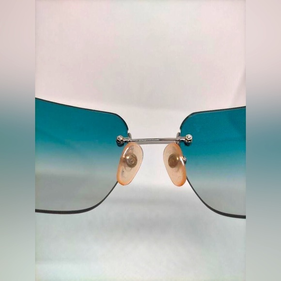 💯Auth Chanel 4017-D Swarovski Crystal Double C Sunglasses in TEAL! SUPER RARE!! - Picture 8 of 16